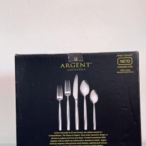 Argent Orfevres 20 piece (Service for 4) Alessi 18|10 Stainless Steel Flatware Set
