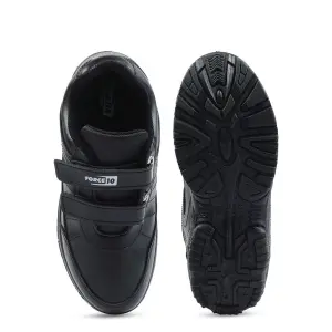 Crabkids leather school shoes, in a double-strap Velcro closure and a sturdy rubber sole.