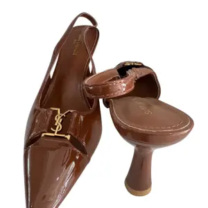 Saint Laurent Babylone Slingback Pump, pointed-toe Silhouette