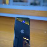 Apple iPhone SE 2 64GB (UK used)