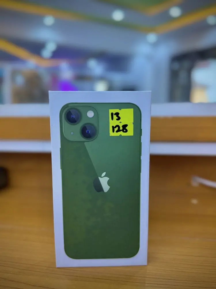 Apple iPhone 13 - 4GB RAM - 128GB ROM -12MP Rear/12MP Green Color