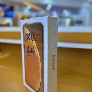 Apple iPhone XR with 64GB Package in box