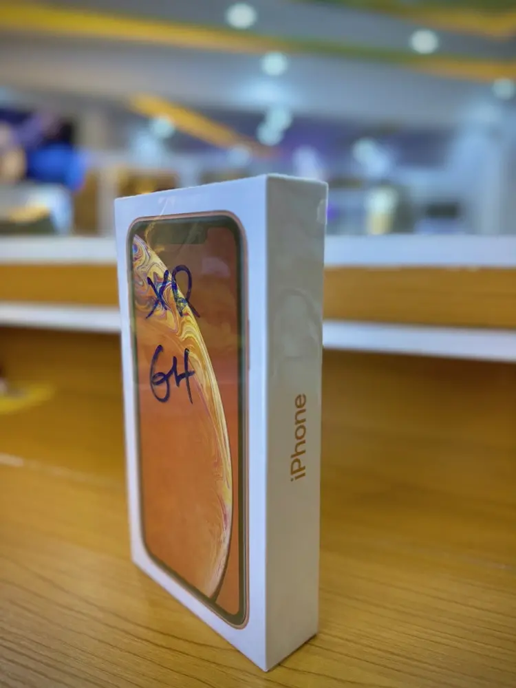 Apple iPhone XR with 64GB package in box
