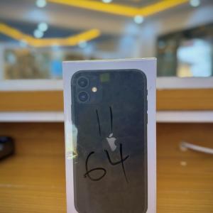 Apple iPhone 11 - 6.1" - 128GB HDD - 4GB RAM