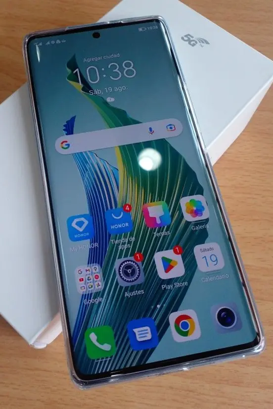 Tecno Camon40-AI-focused Smartphone (256+8)