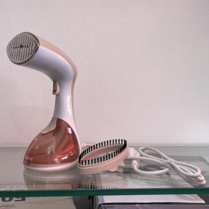 SOKANY SK-3050 Professional Handheld Steamer with 260ml Tank,30-Second Heat-Up,and Brush Attachment