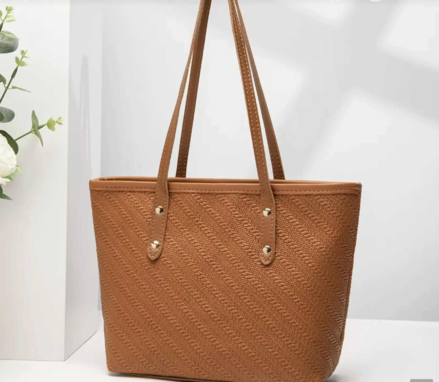 Ladies Hand bag for your occassions