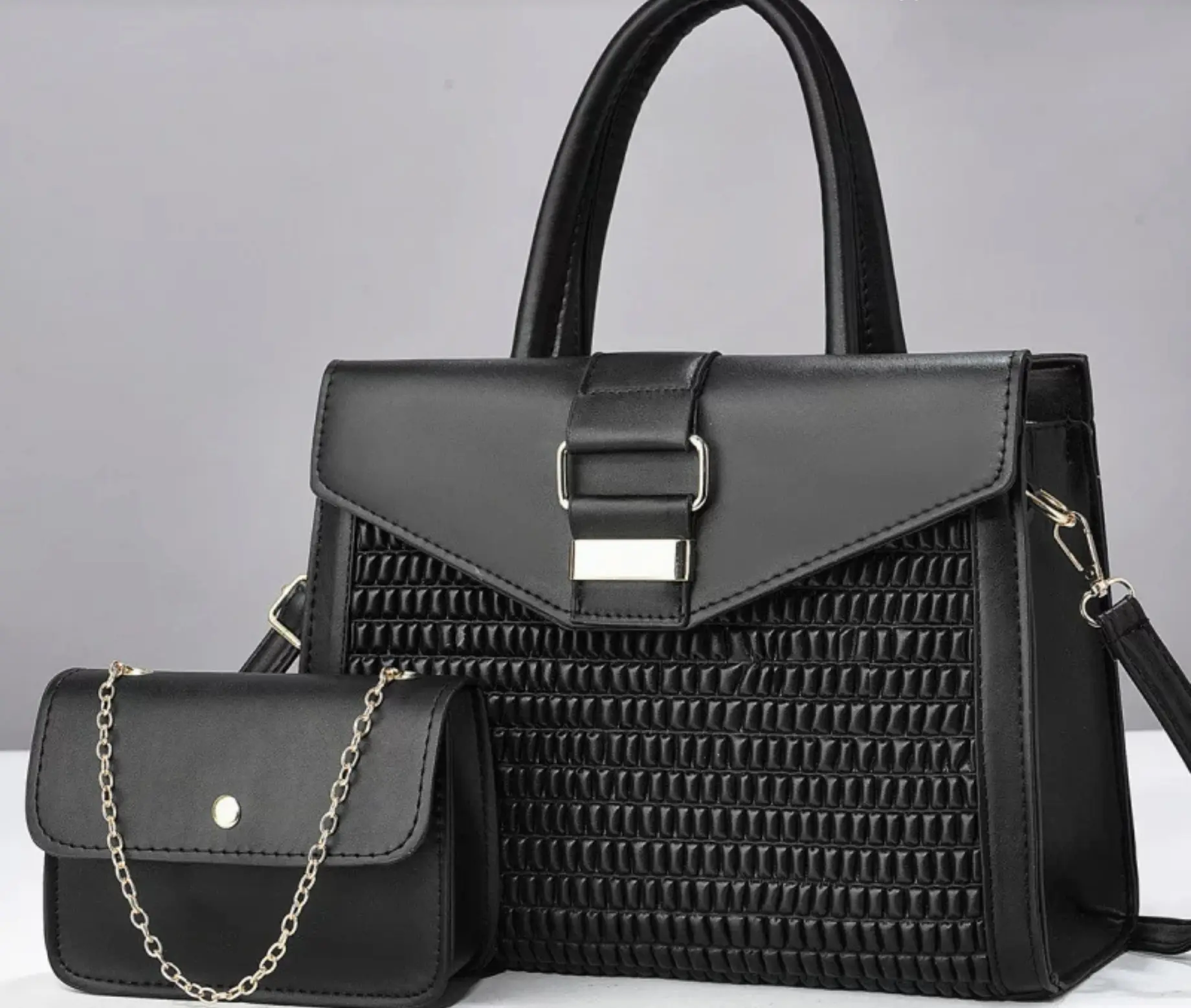 Fashionable Ladies bag for special ocassions
