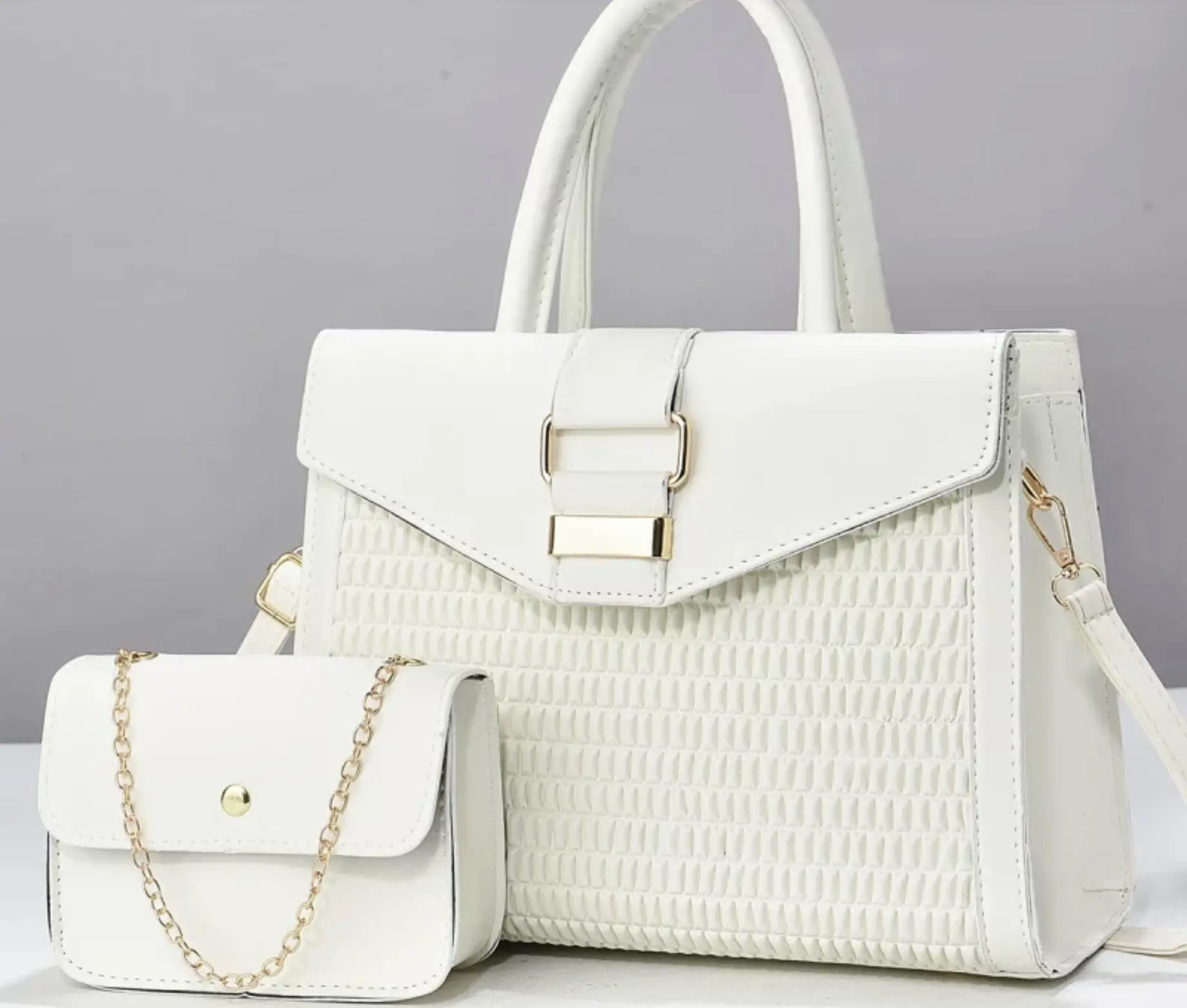 Fashionable Ladies bag for special ocassions