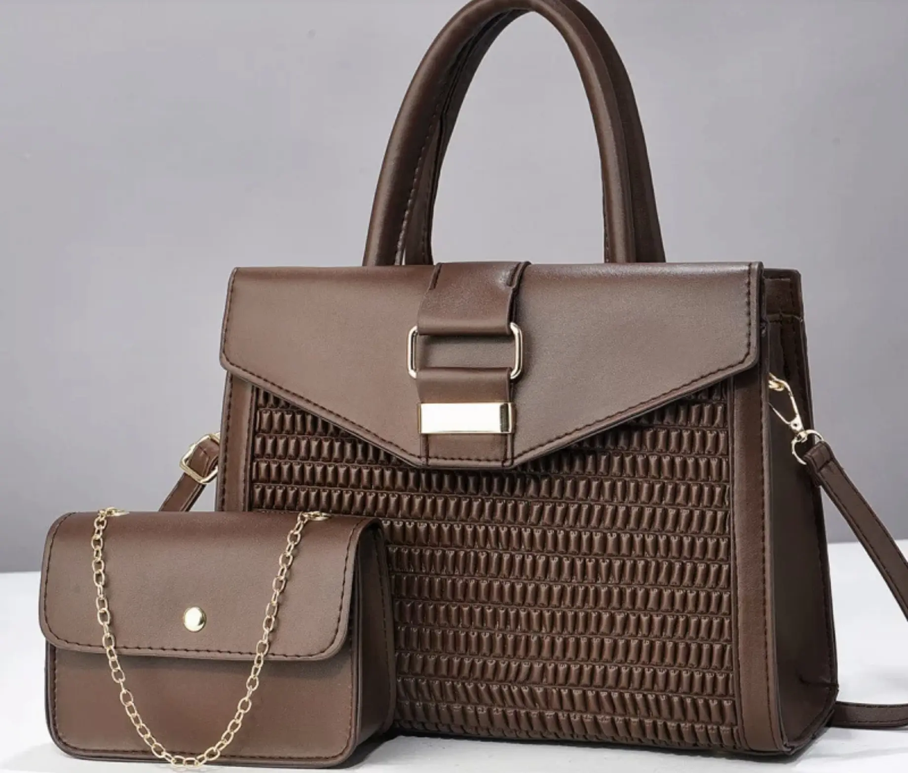 Fashionable Ladies bag for special ocassions